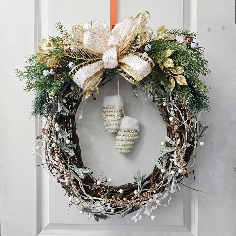 Golden Winter Wreath
